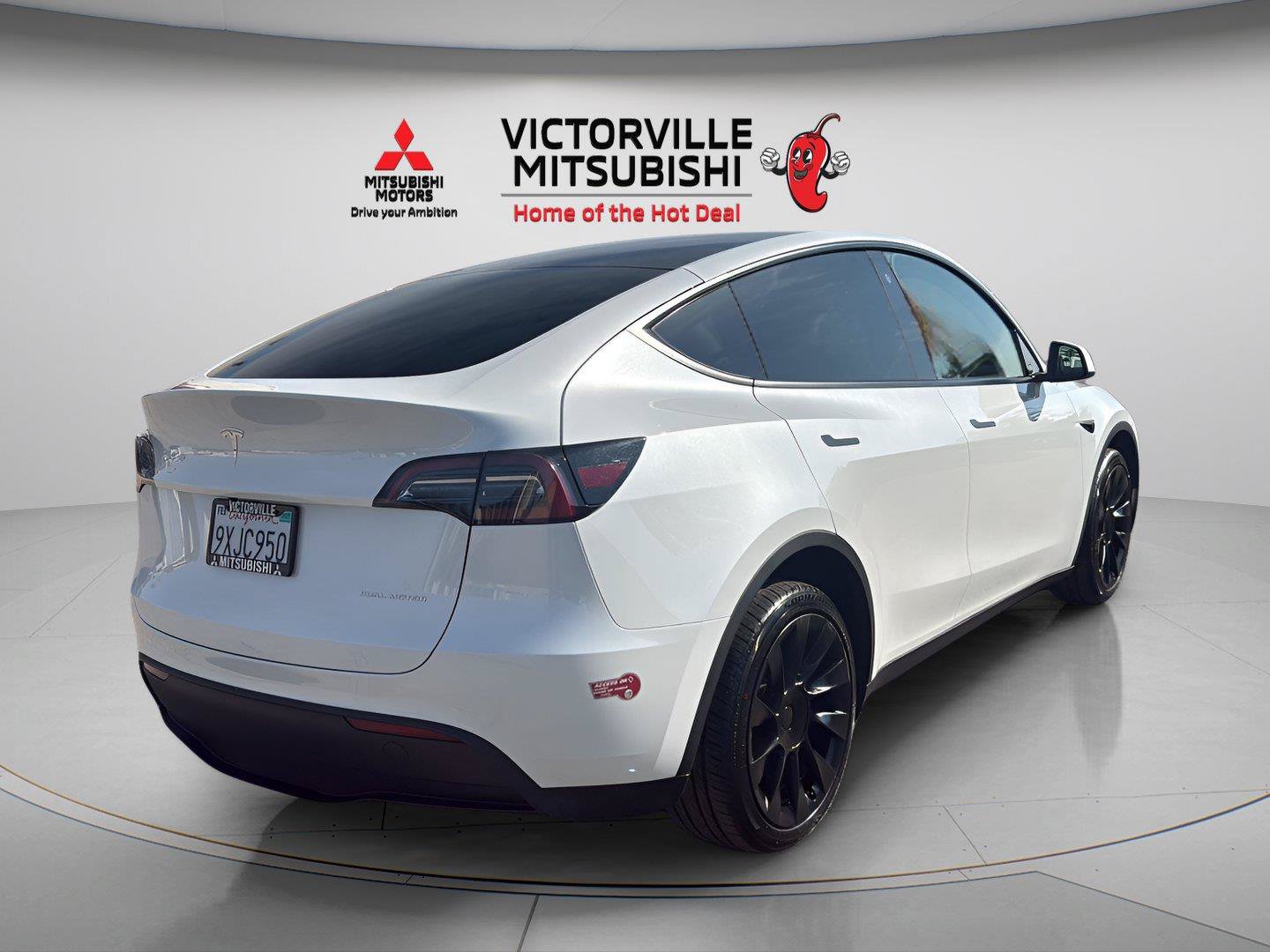 Used 2023 Tesla Model Y Long Range AWD/4WD image 7