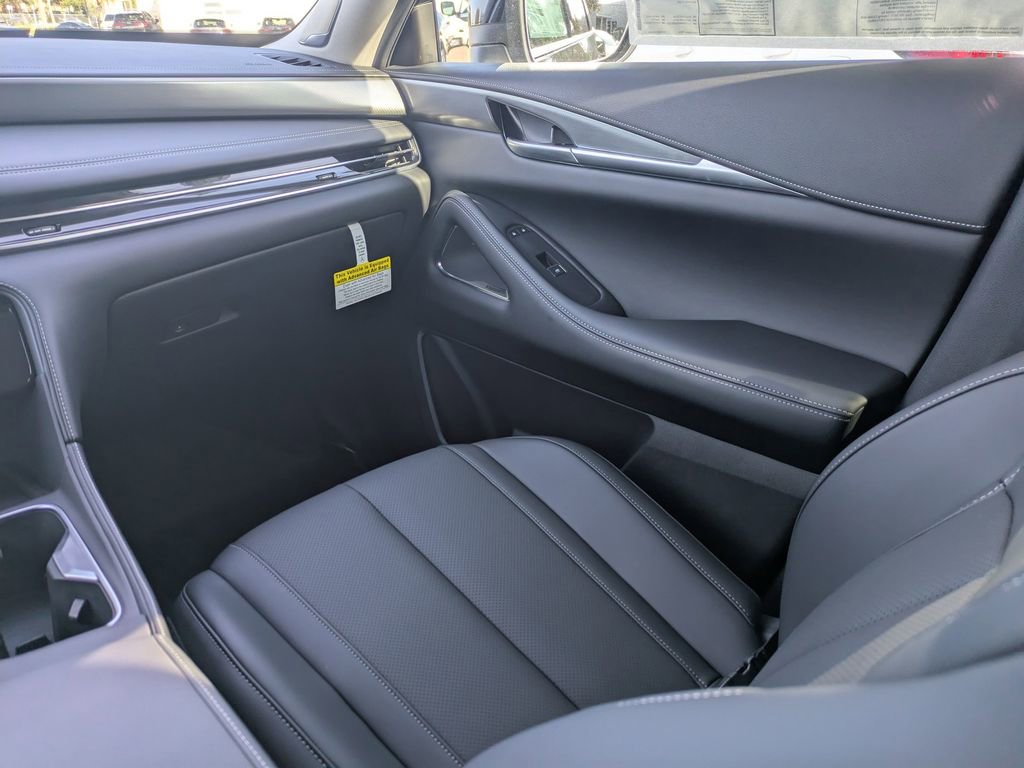 New 2026 INFINITI QX60 Luxe w/ Family Package image 19
