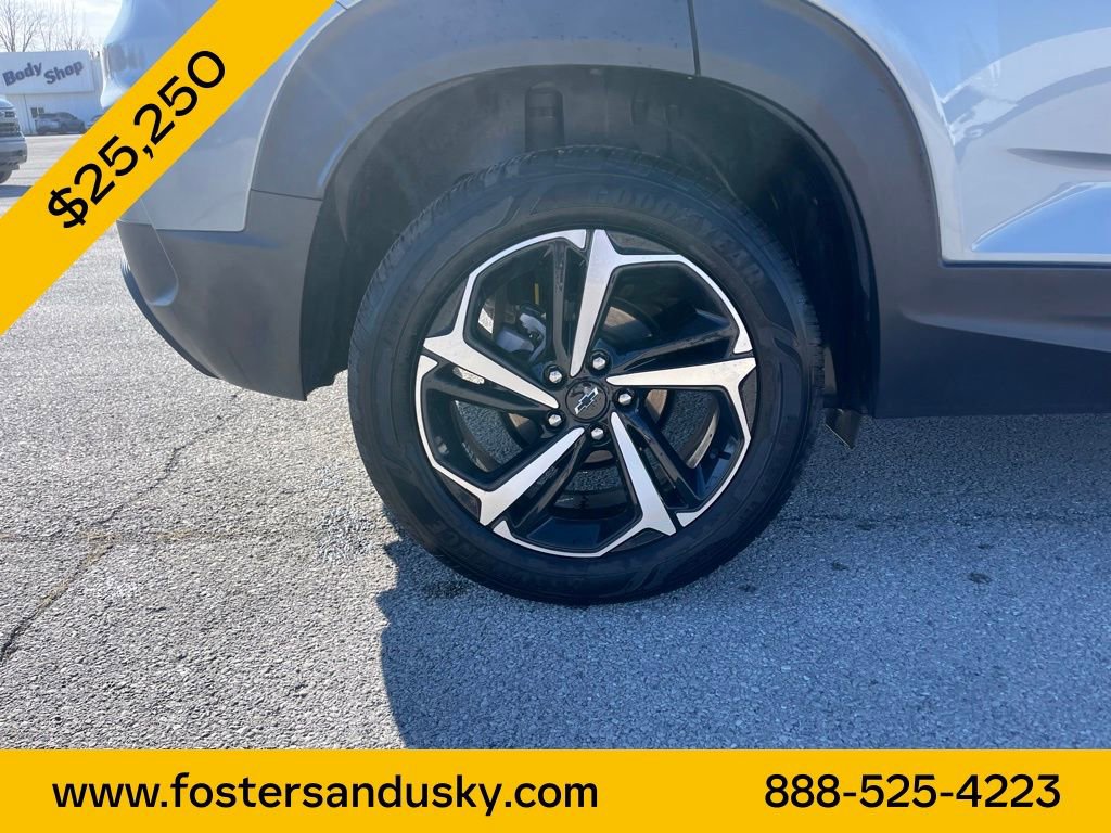 Used 2023 Chevrolet TrailBlazer RS w/ Convenience Package image 11
