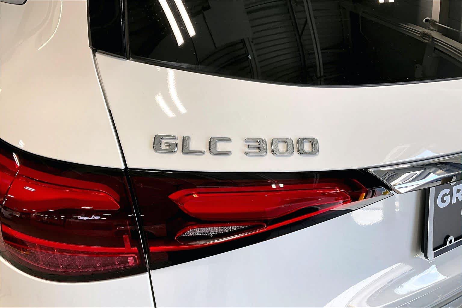 Used 2023 Mercedes-Benz GLC 300 4MATIC image 31