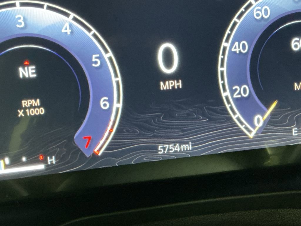 Used 2024 Jeep Grand Cherokee Laredo X w/ Luxury Tech Group I image 32