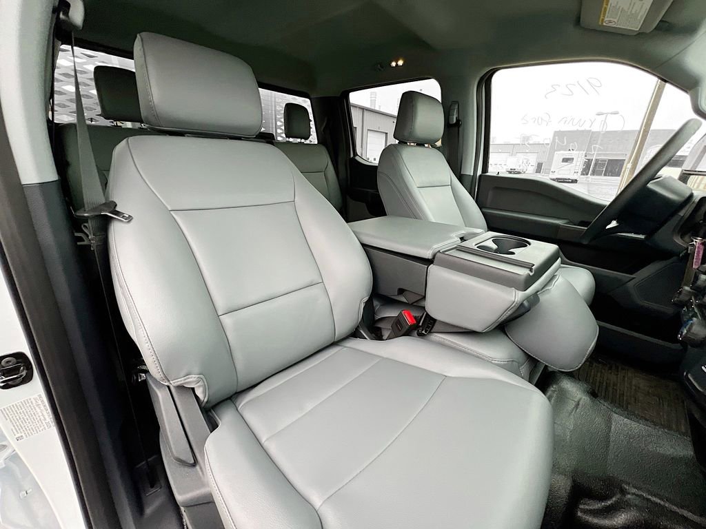 New 2026 Ford F550 4x4 Crew Cab image 16