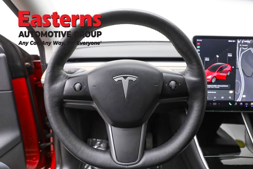 Used 2021 Tesla Model Y Standard Range image 10