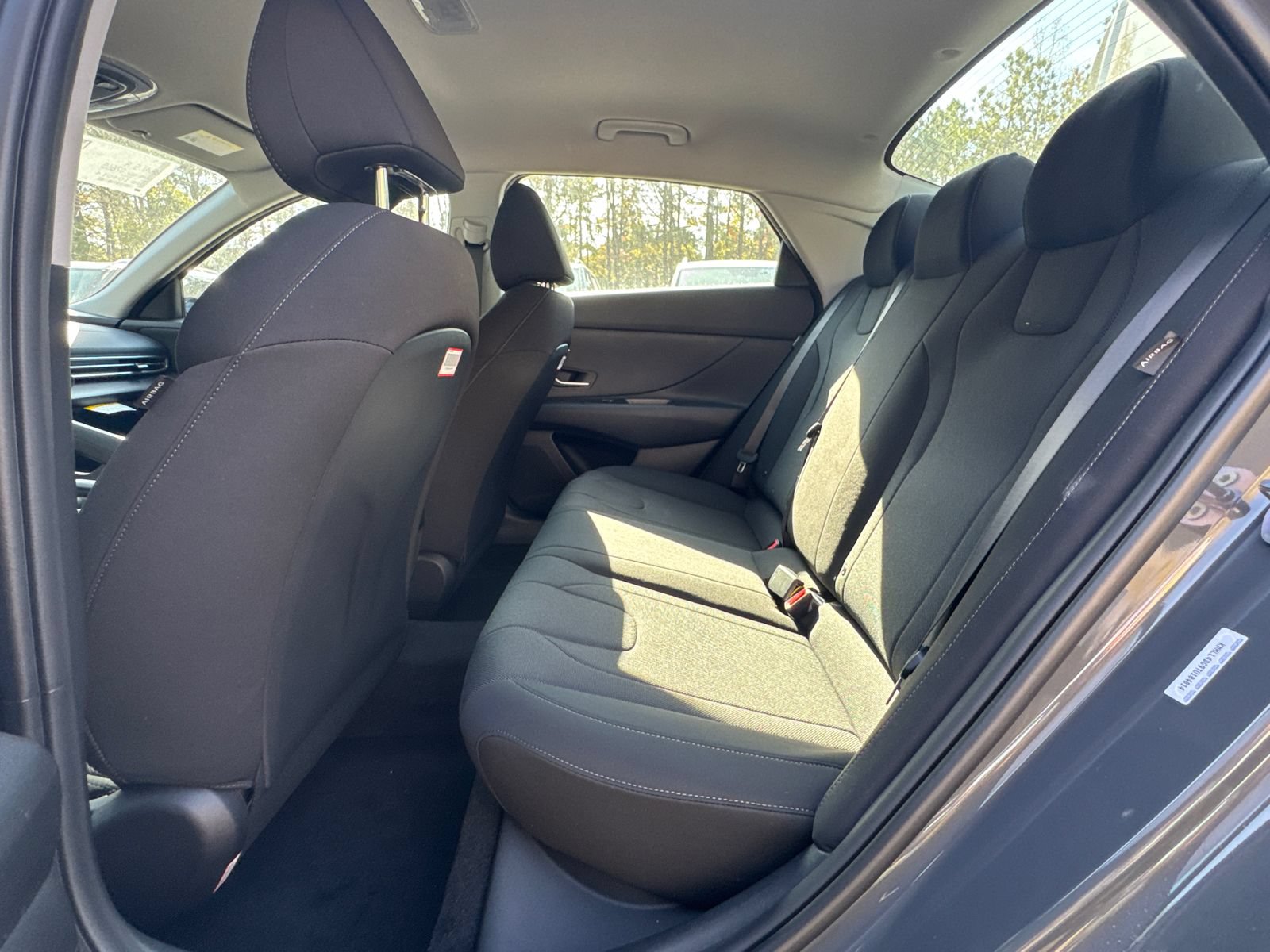 New 2026 Hyundai Elantra SE FWD image 21