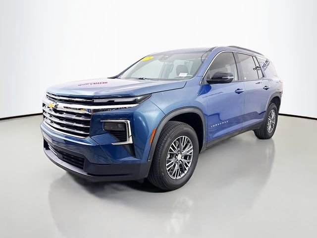 Used 2025 Chevrolet Traverse LT FWD image 4