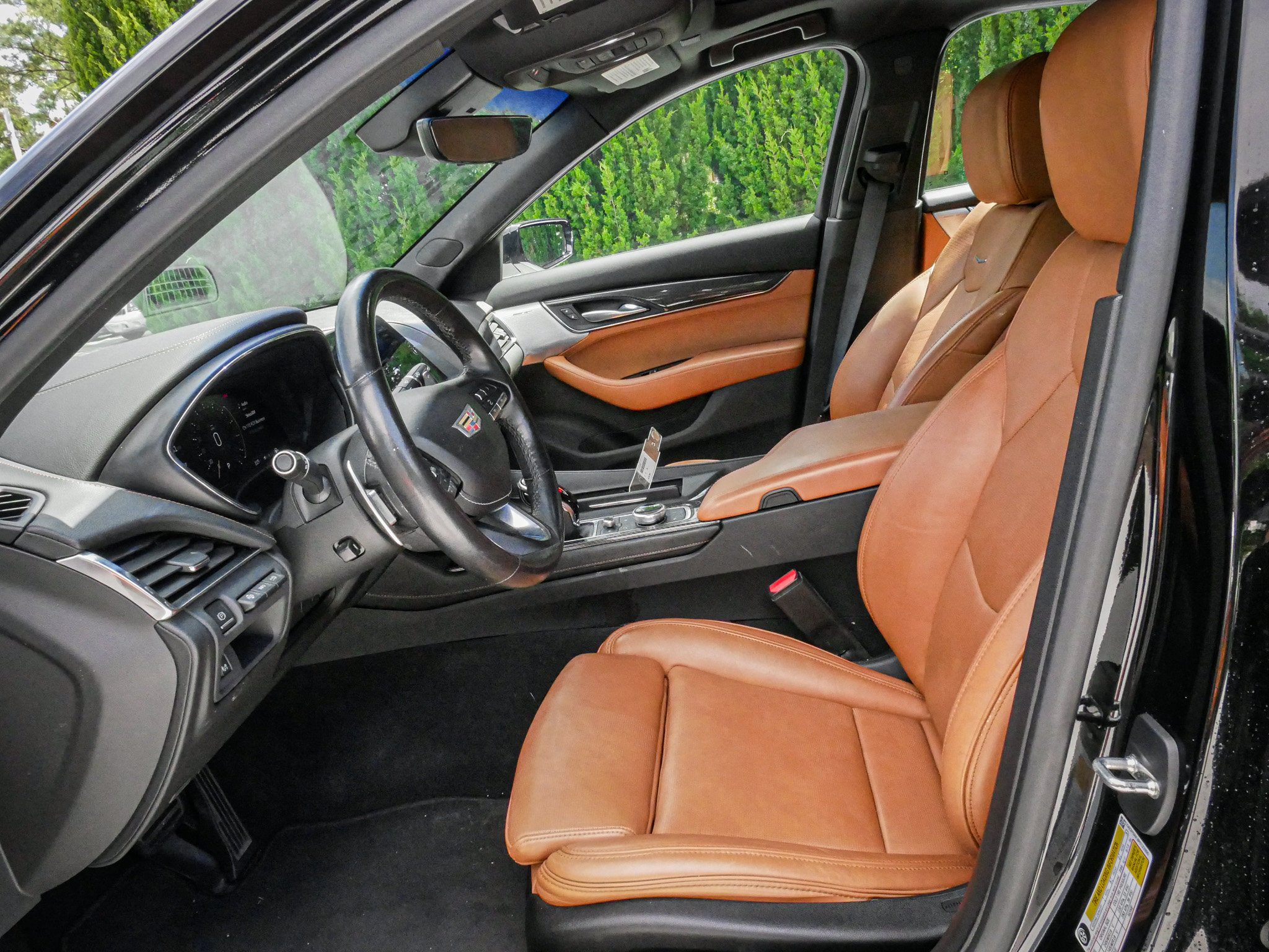 Used 2023 Cadillac CT5 Sport w/ Platinum Package RWD image 7