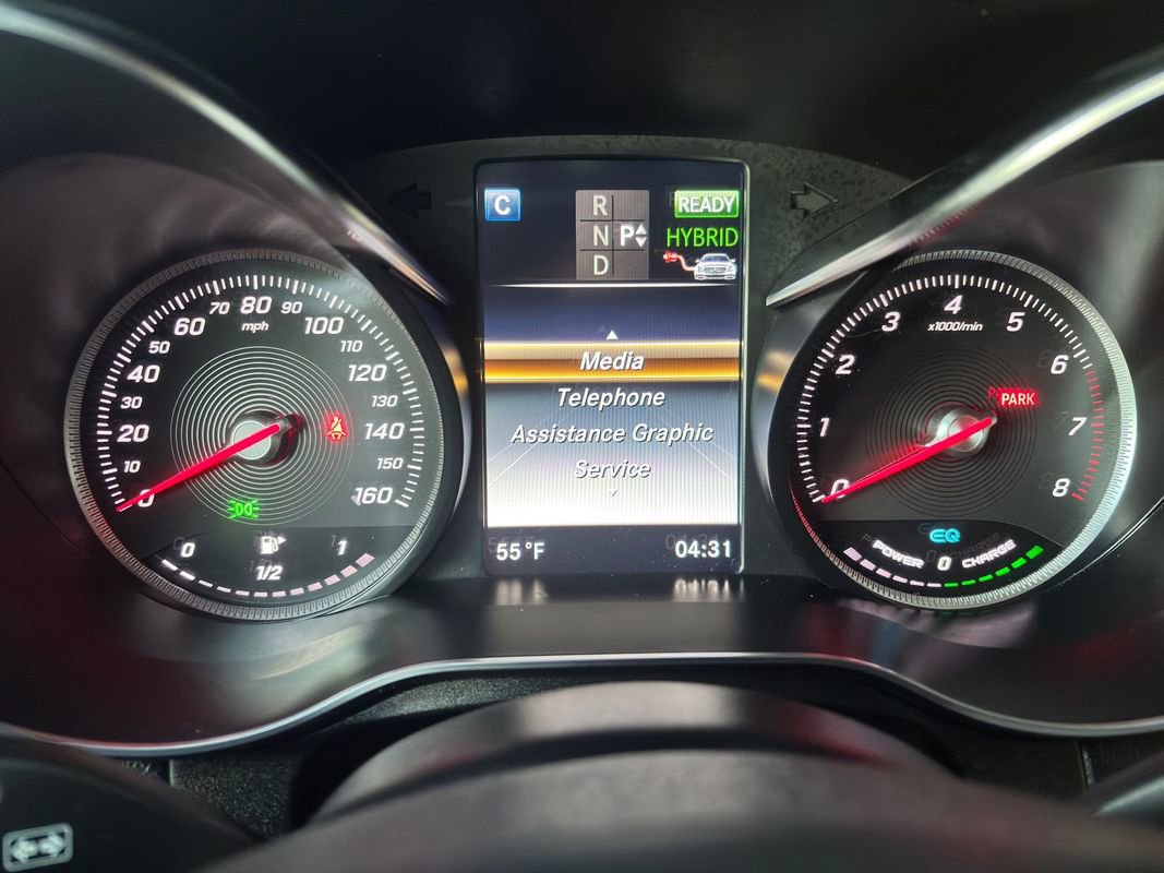 Used 2019 Mercedes-Benz GLC 350e 4MATIC image 23