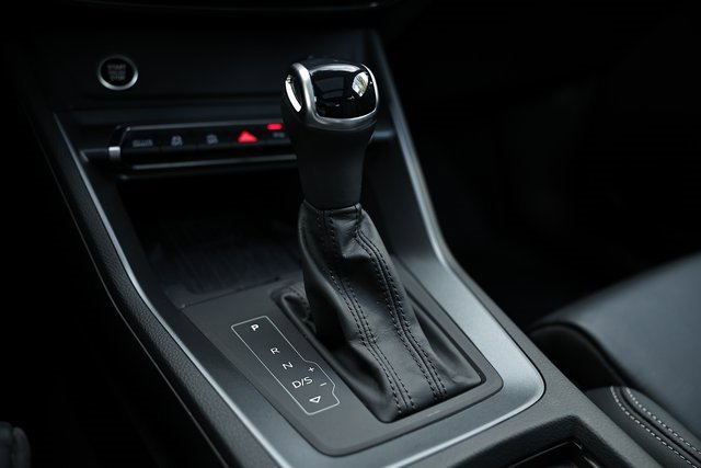 Certified 2025 Audi Q3 2.0T Premium w/ Convenience Package image 39