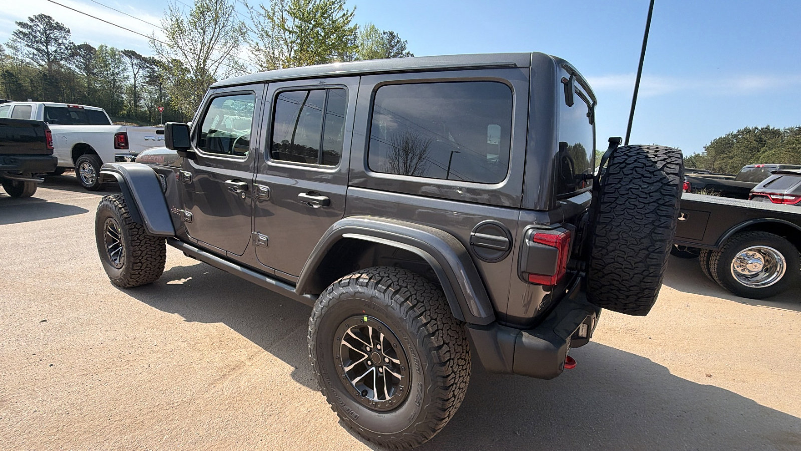 New 2026 Jeep Wrangler Unlimited Rubicon image 10
