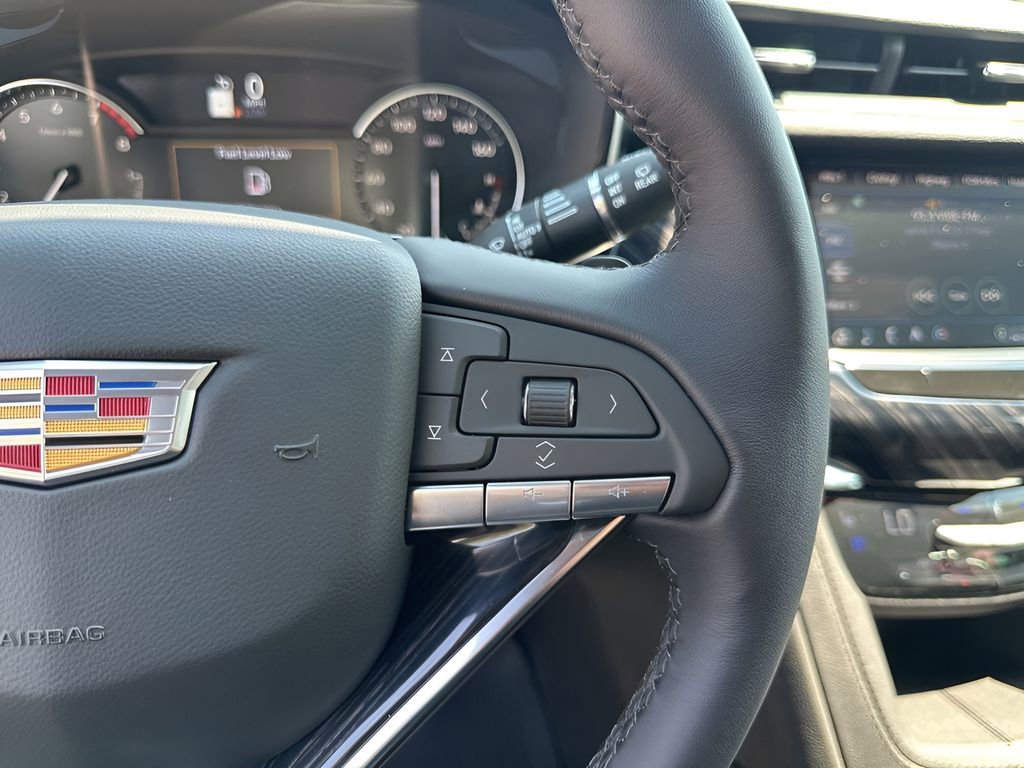 New 2025 Cadillac XT6 Premium Luxury w/ LPO, Floor Liner Package FWD image 33