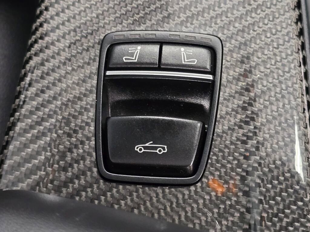 Used 2015 BMW M4 Convertible image 43