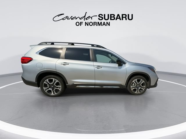 Used 2025 Subaru Ascent Limited AWD/4WD image 2