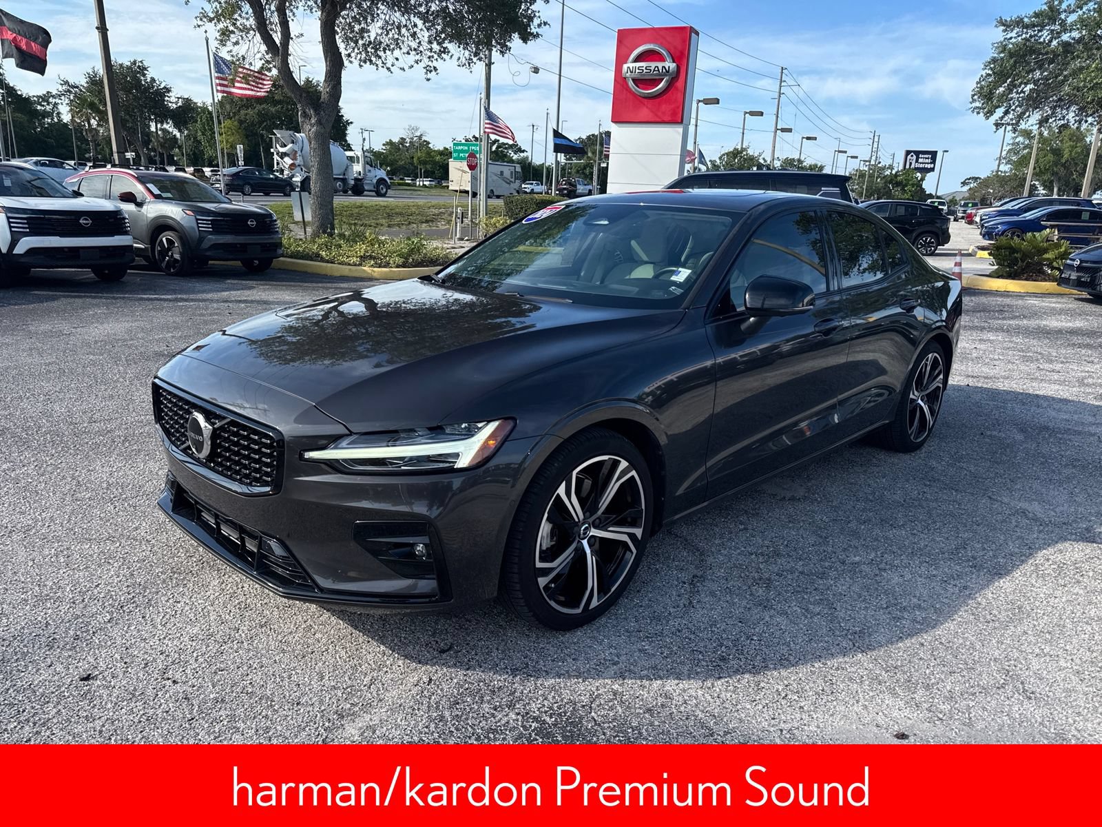 Used 2024 Volvo S60 B5 Plus w/ Protection Package Premier AWD/4WD image 3