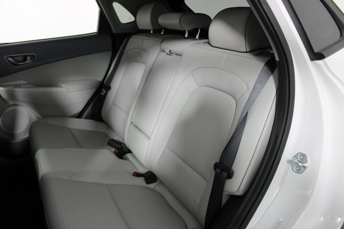 Used 2021 Hyundai Kona Limited w/ Cargo Package FWD image 24