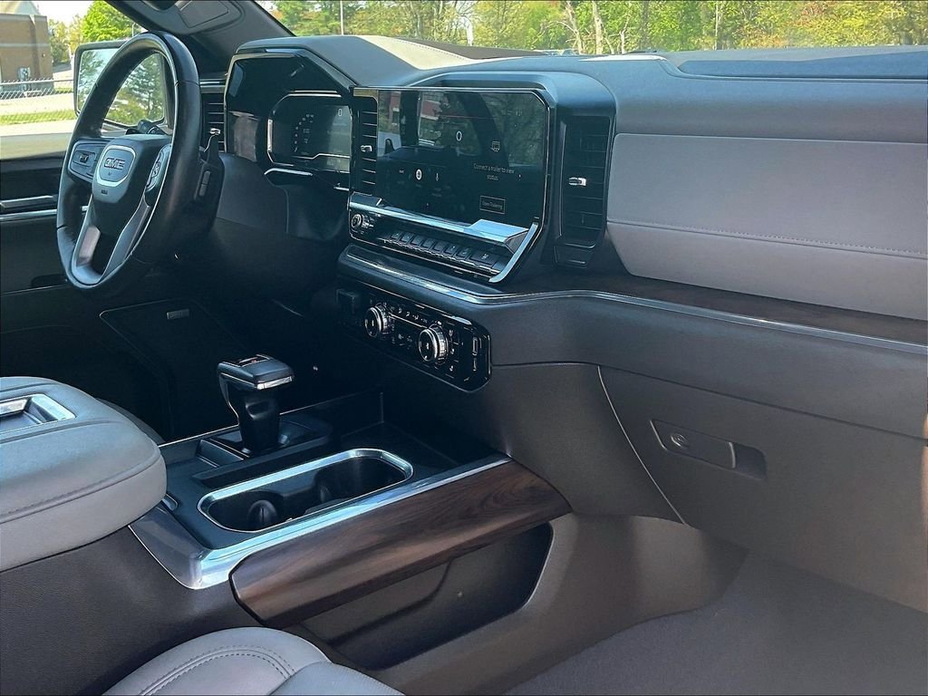 Used 2022 GMC Sierra 1500 SLT w/ SLT Premium Plus Package AWD/4WD image 14
