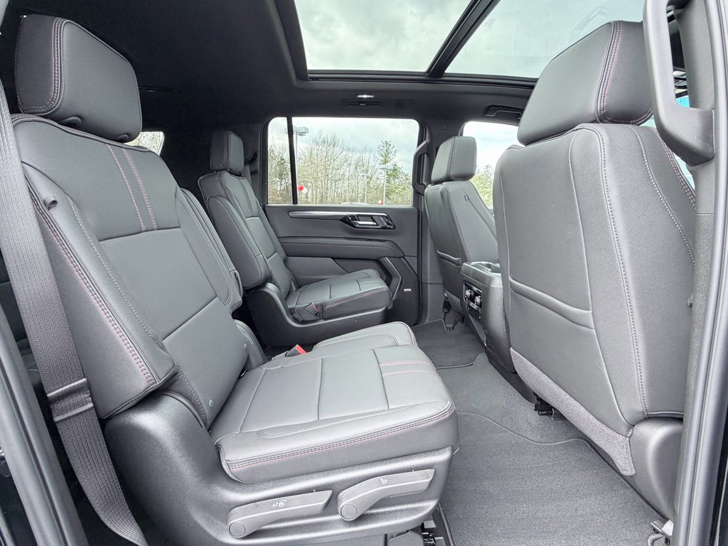 New 2026 Chevrolet Suburban RST image 27