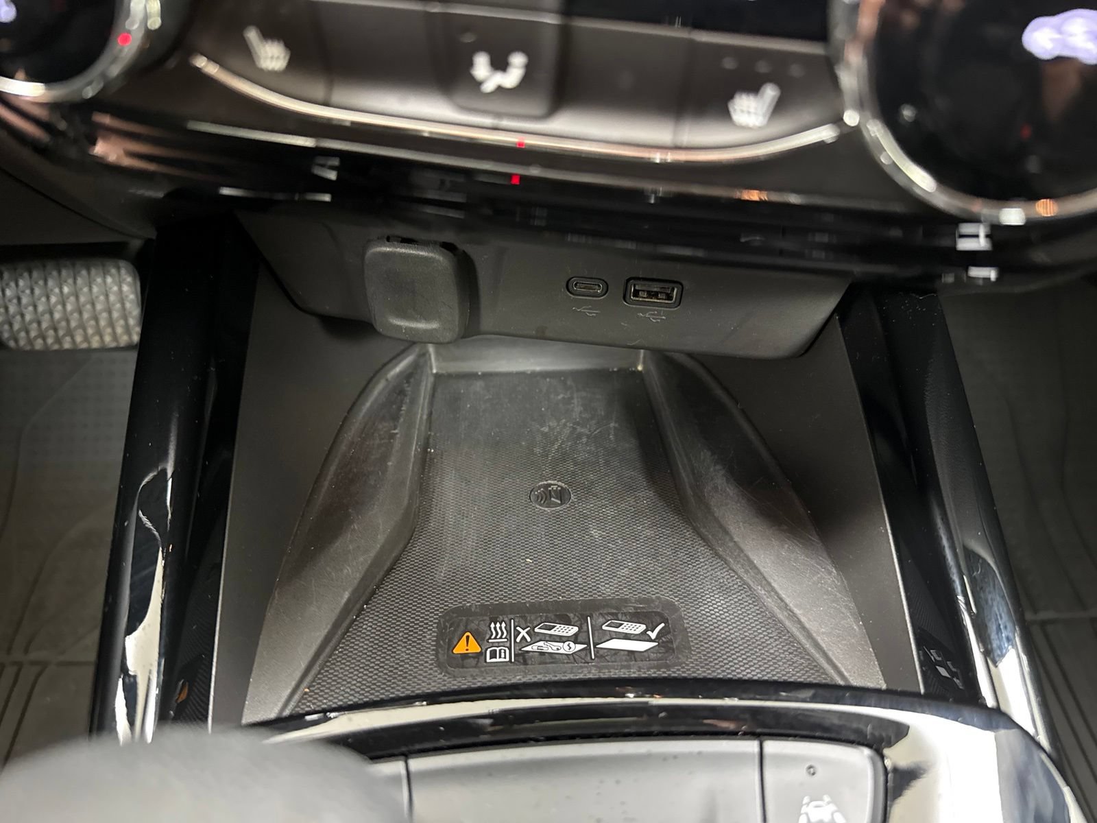 Used 2025 Chevrolet Trax ACTIV w/ Sunroof Package FWD image 20