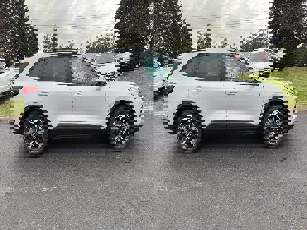 New 2026 Ford Escape ST-Line Select w/ Tech Pack #2 image 3