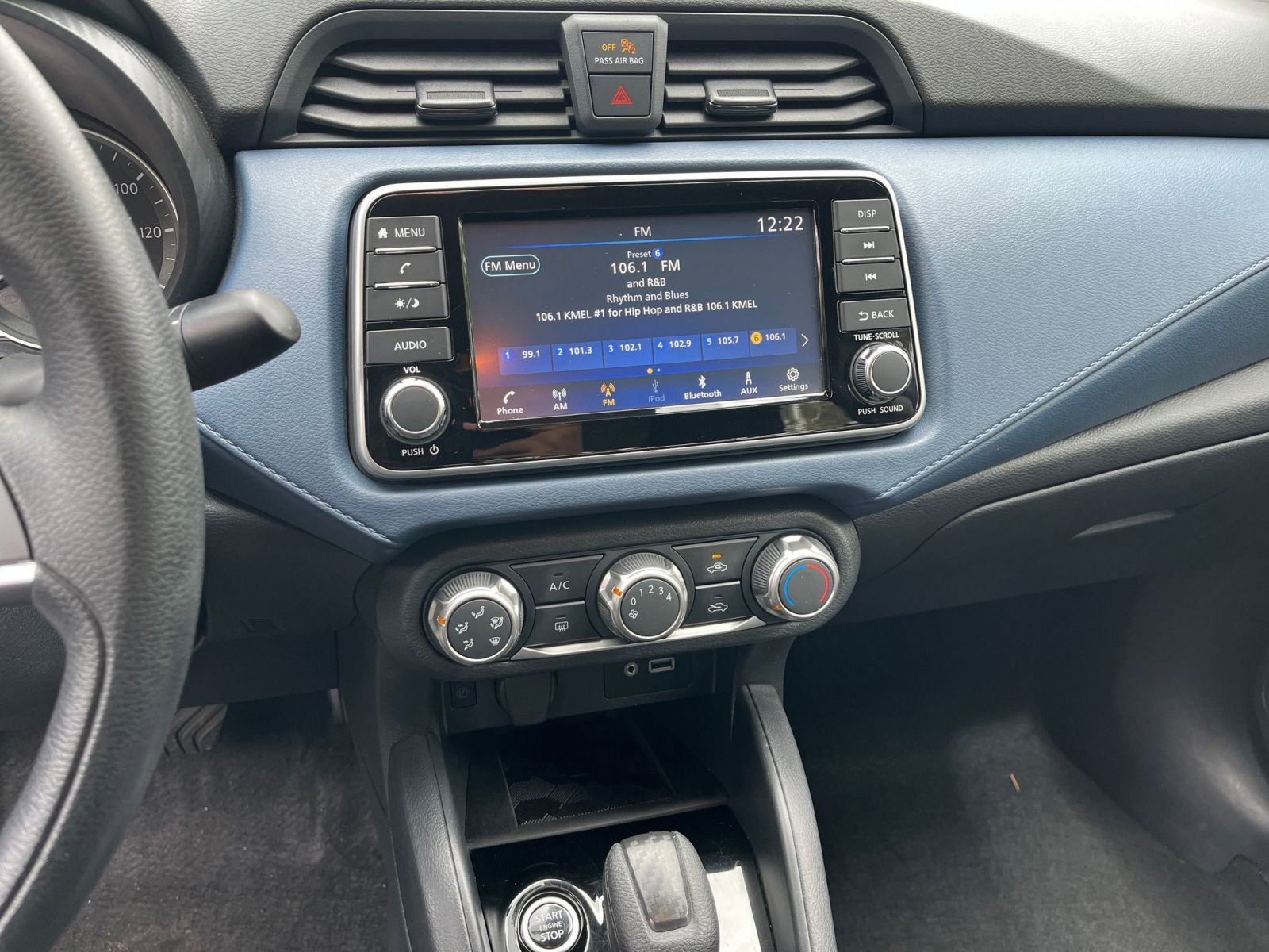 Used 2025 Nissan Versa SV w/ Trunk Package FWD image 17