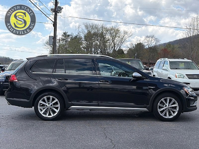 Used 2017 Volkswagen Golf Alltrack SE AWD/4WD image 7