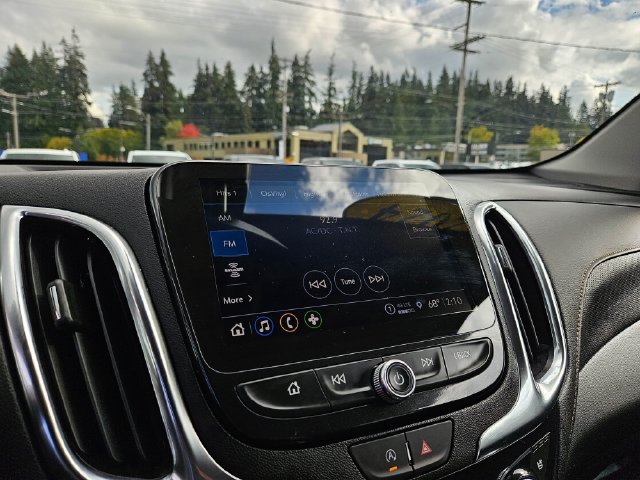 Used 2024 Chevrolet Equinox Premier AWD/4WD image 30