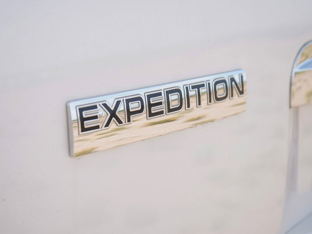 Used 2013 Ford Expedition EL King Ranch RWD image 10