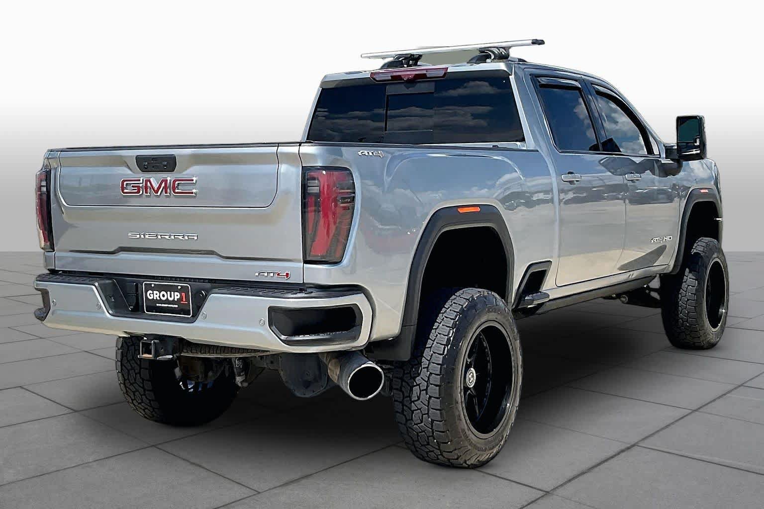 Used 2024 GMC Sierra 2500 AT4 w/ AT4 Premium Plus Package AWD/4WD image 13