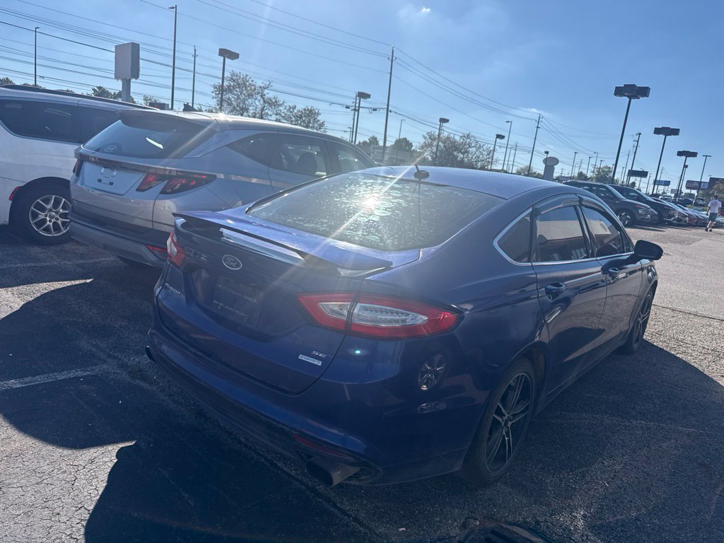 Used 2014 Ford Fusion SE w/ Equipment Group 202A FWD image 4