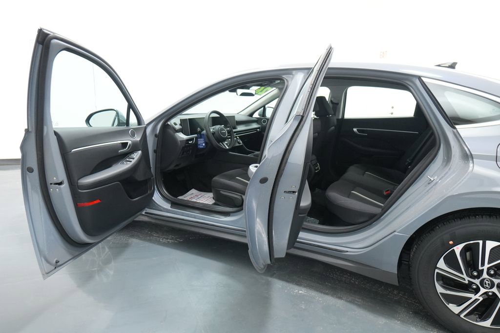 New 2026 Hyundai Sonata Blue image 19