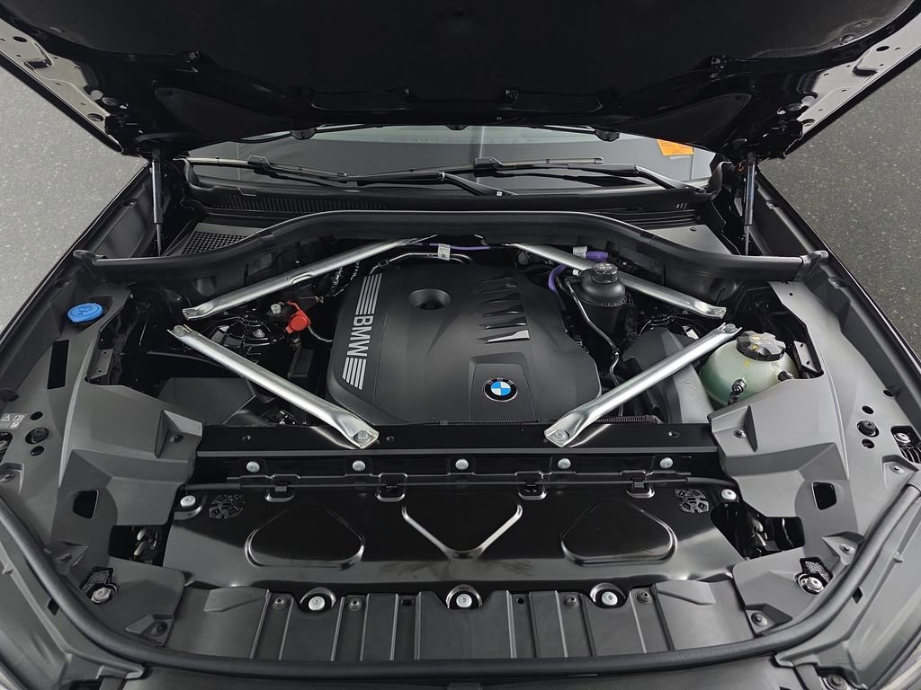 New 2026 BMW X5 xDrive40i w/ M Sport Package image 30