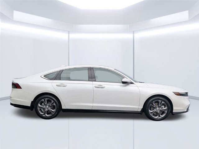 Used 2023 Honda Accord EX-L image 8