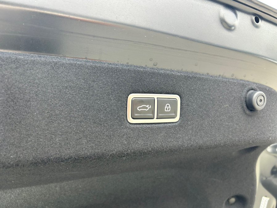 Used 2024 Hyundai Ioniq 6 SE RWD image 50