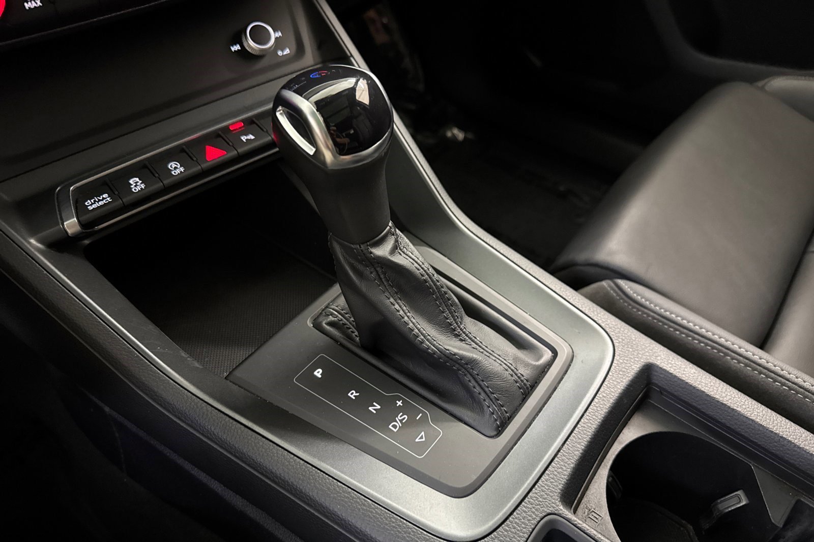 Used 2022 Audi Q3 2.0T Premium image 18