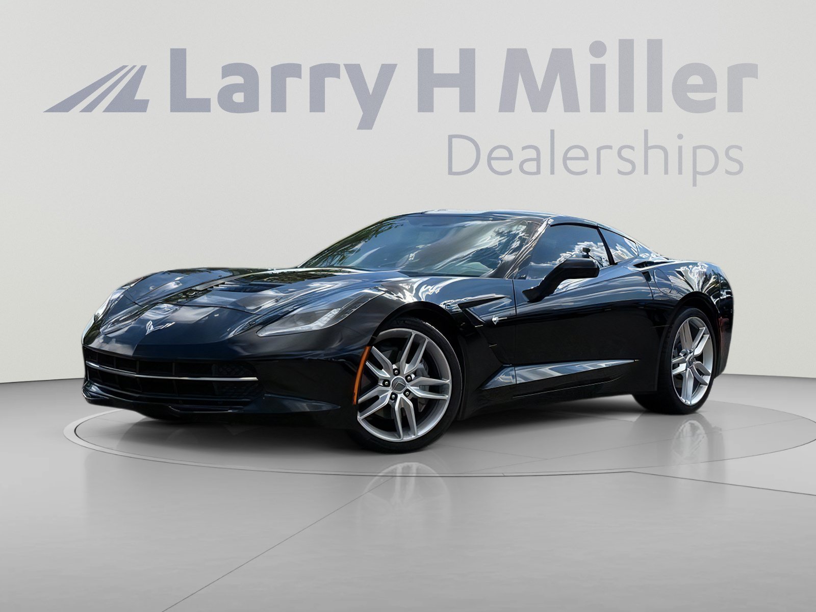 Used 2019 Chevrolet Corvette Stingray Coupe w/ 1LT RWD image 1
