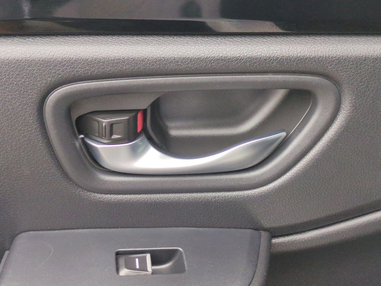 Used 2025 Honda Pilot Sport image 28