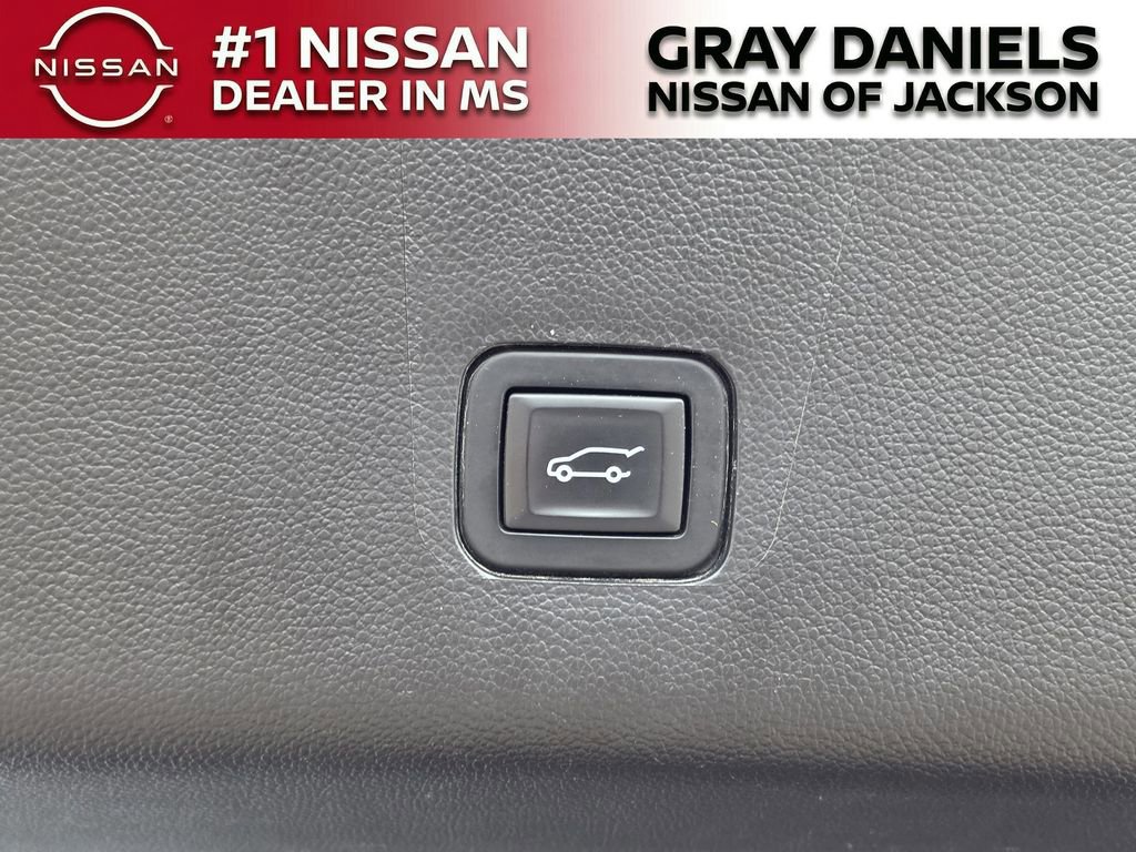 Used 2019 Chevrolet Traverse RS image 30