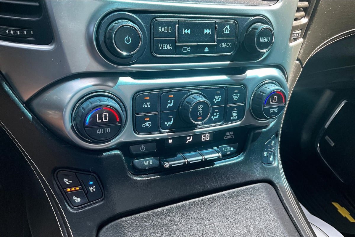 Used 2015 Chevrolet Tahoe LTZ AWD/4WD image 14