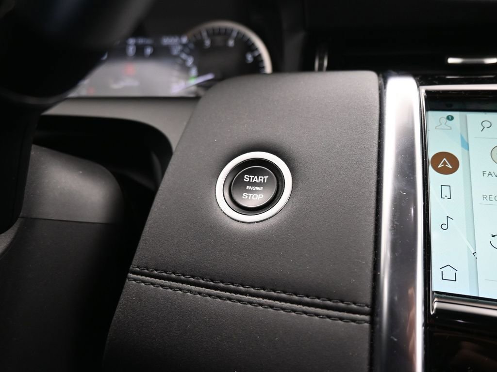 Used 2021 Land Rover Discovery Sport S image 14