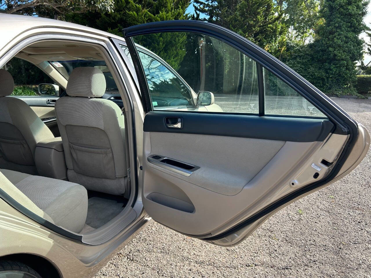 Used 2005 Toyota Camry SE FWD image 33