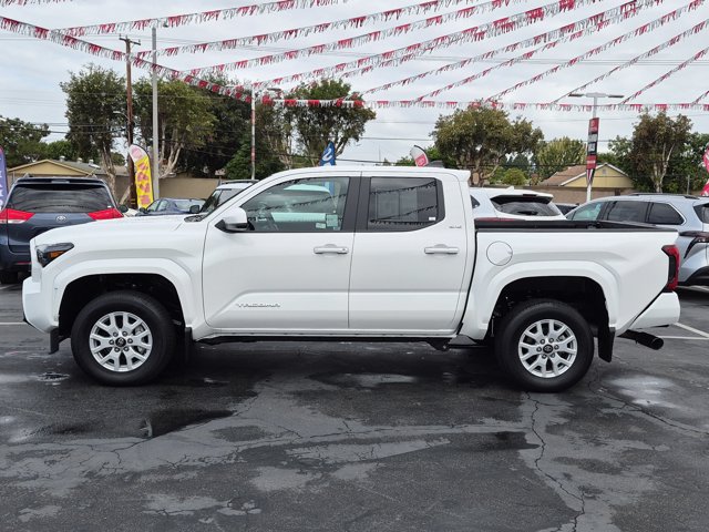 Used 2026 Toyota Tacoma SR5 AWD/4WD image 12
