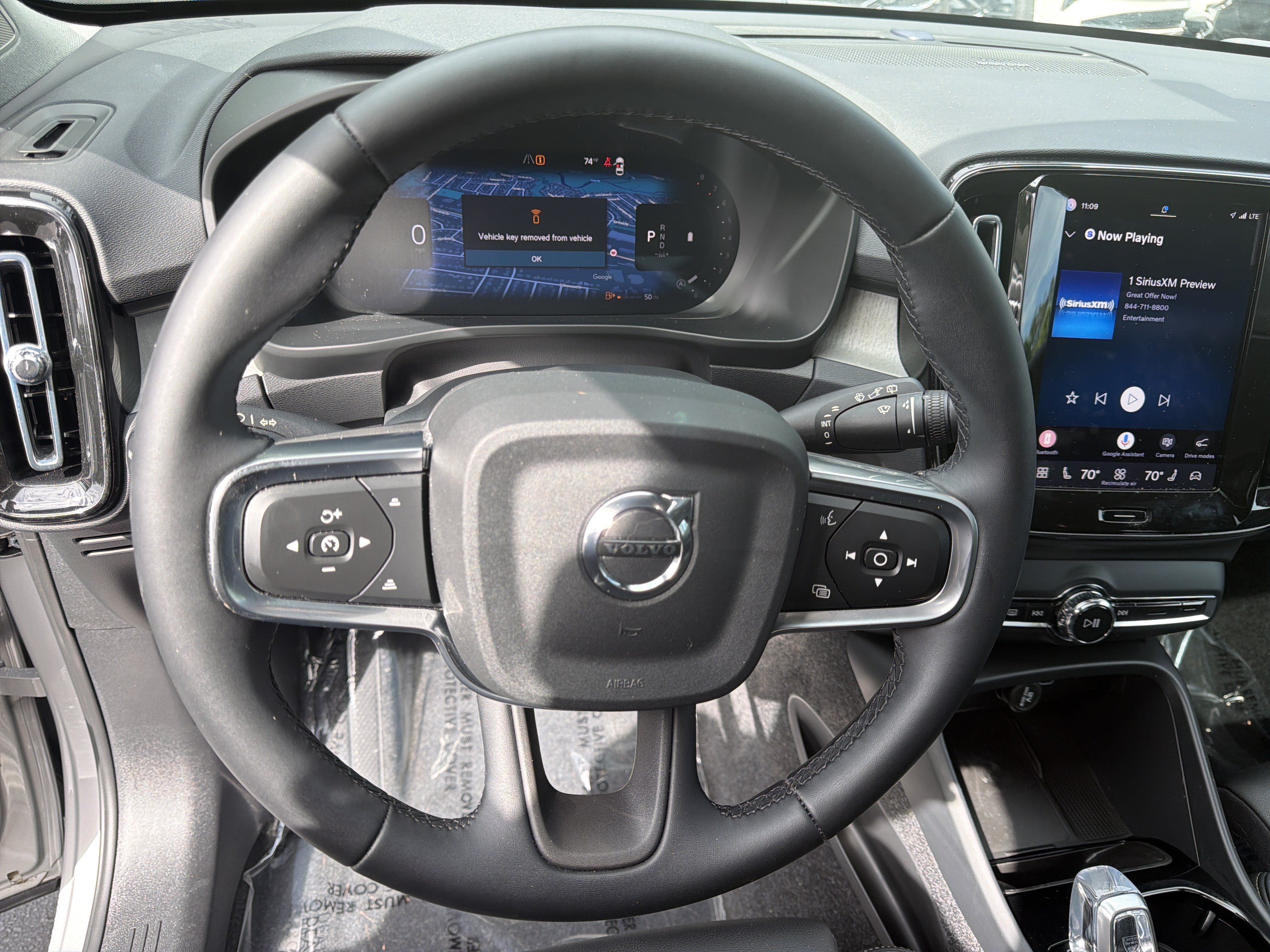 Certified 2025 Volvo XC40 B5 Ultra AWD/4WD image 18