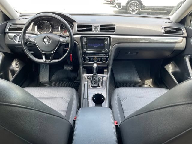 Used 2016 Volkswagen Passat 1.8T SE w/ Lighting Package (P06) FWD image 21