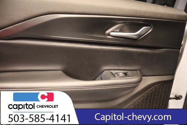 Used 2025 Jeep Grand Cherokee Altitude AWD/4WD image 33