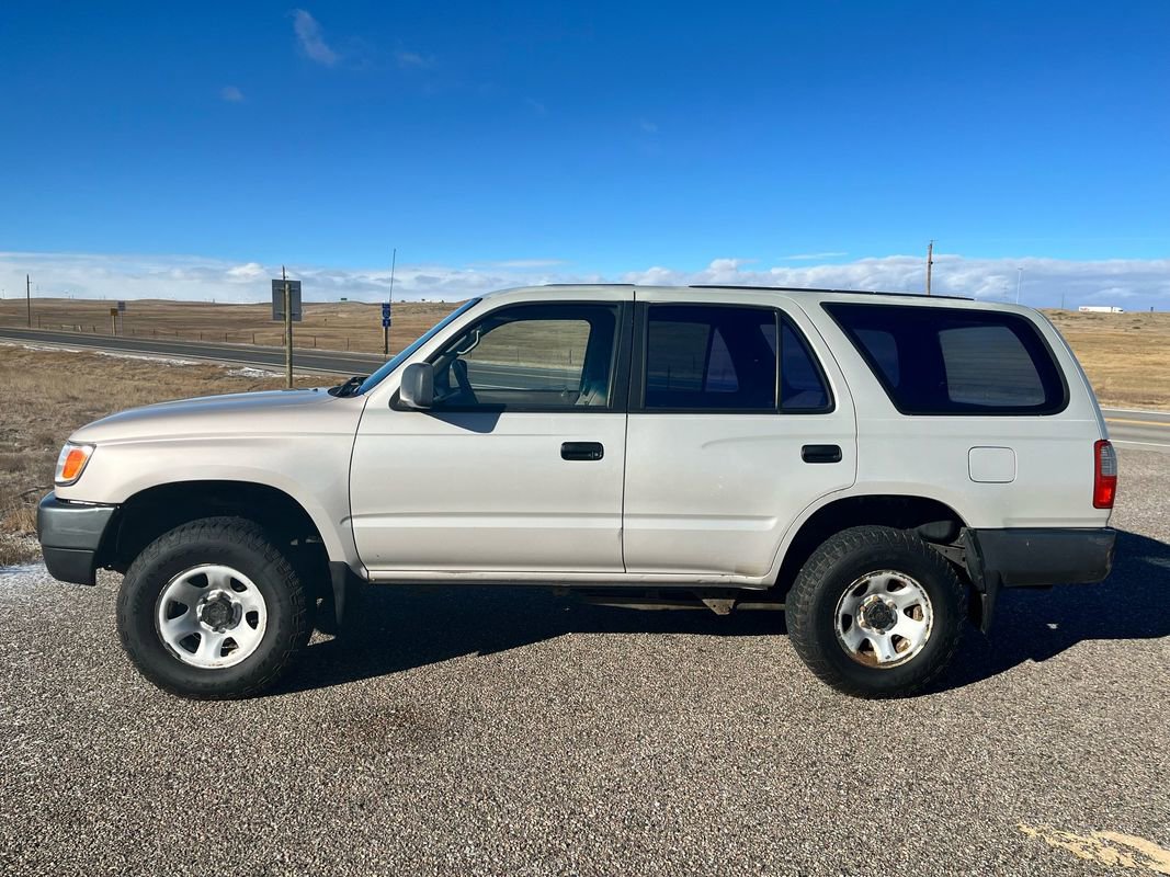 Used 1998 Toyota 4Runner 4WD image 2
