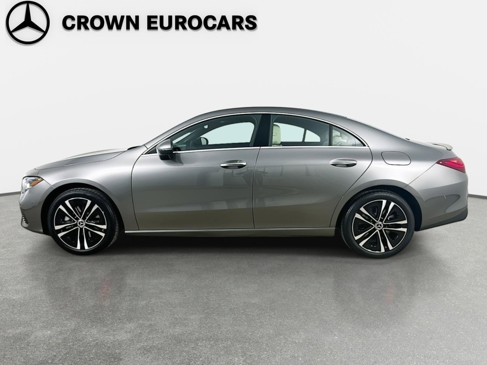 Used 2025 Mercedes-Benz CLA 250 4MATIC image 4