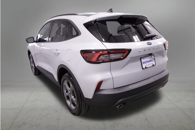 Used 2025 Ford Escape ST-Line w/ Tech Pack #1 image 3