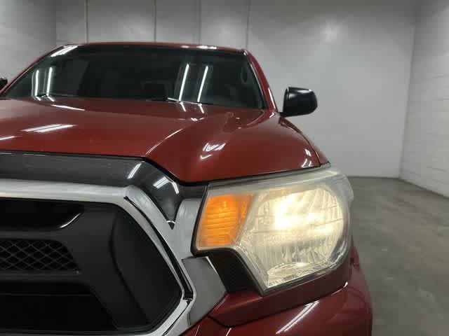 Used 2014 Toyota Tacoma PreRunner w/ SR5 Package RWD image 30