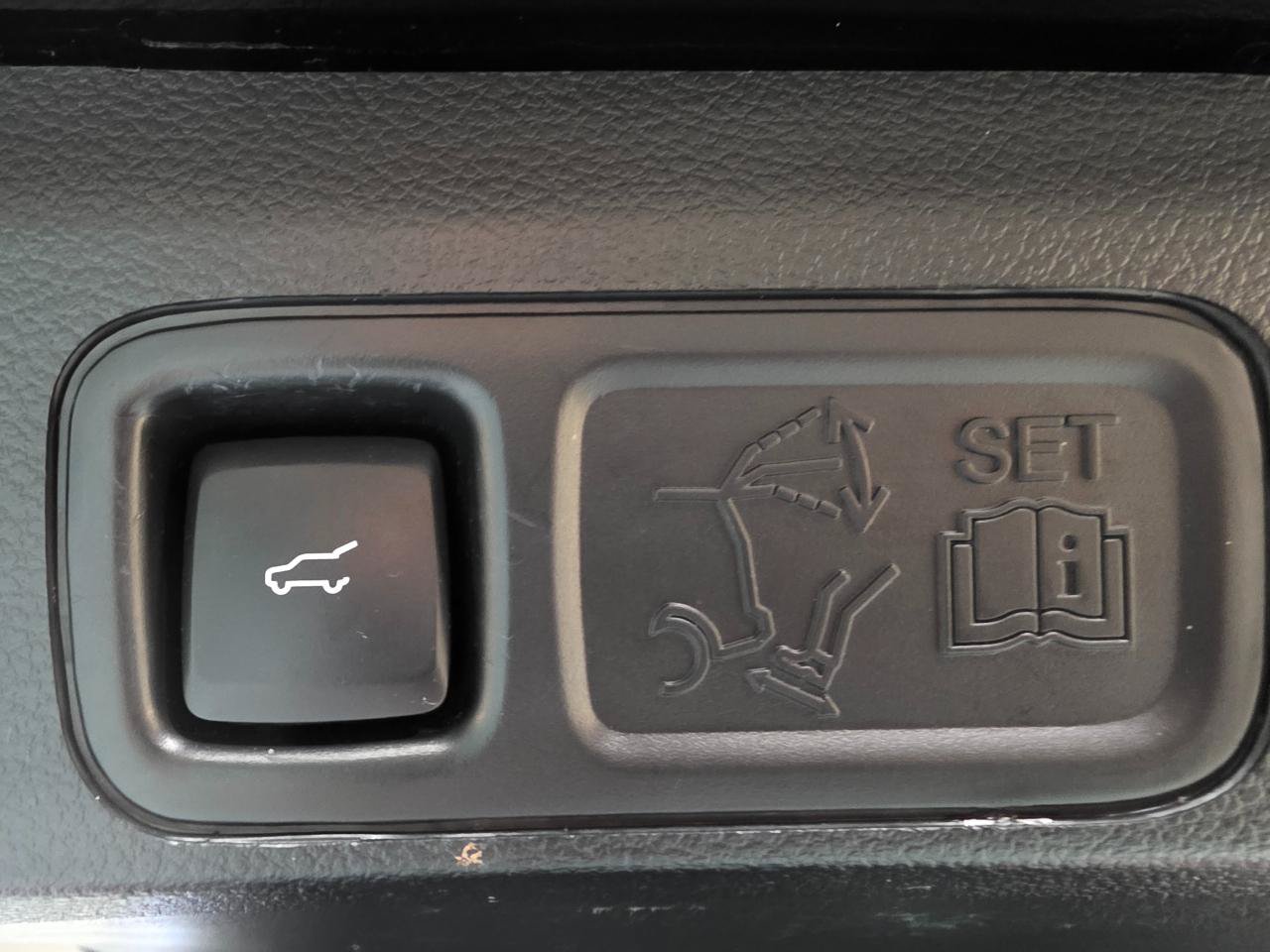 Used 2021 Lincoln Navigator Reserve w/ Luxury Package AWD/4WD image 24