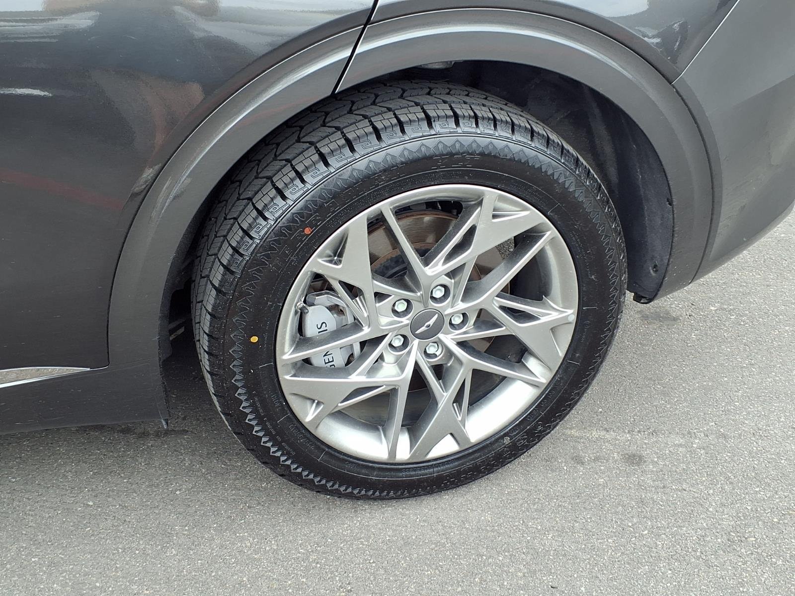 Used 2025 Genesis GV70 2.5T AWD/4WD image 30