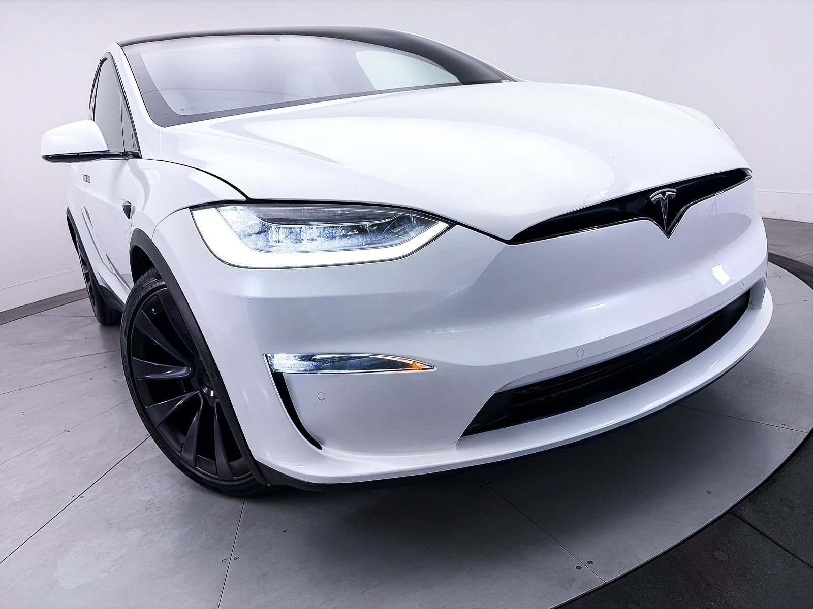Used 2022 Tesla Model X AWD/4WD image 13